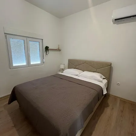 Nest * Mostar